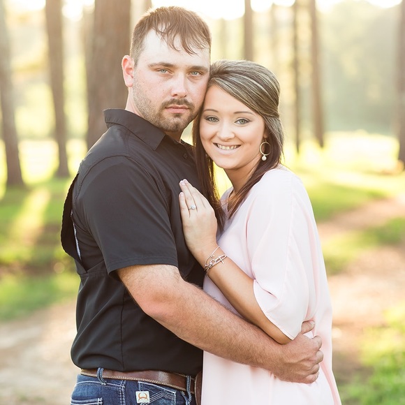 Meet your Posher, Lindsey - Picture 1 of 1